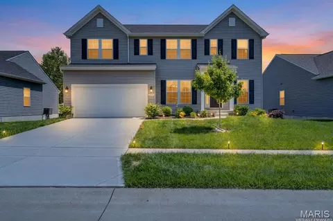 207 Barrington Ridge Ln, Wentzville, MO 63385