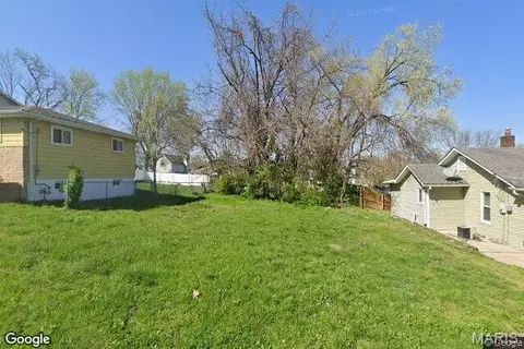 5315 Vine Ave, Saint Louis, MO 63123