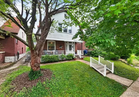 7017 Bruno Ave, Saint Louis, MO 63143