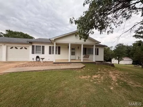 437 County Road 475, Poplar Bluff, MO 63901