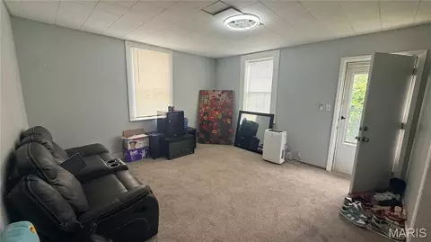 Living - 1025 E 7th St, Alton, IL 62002 photo 1 of 1