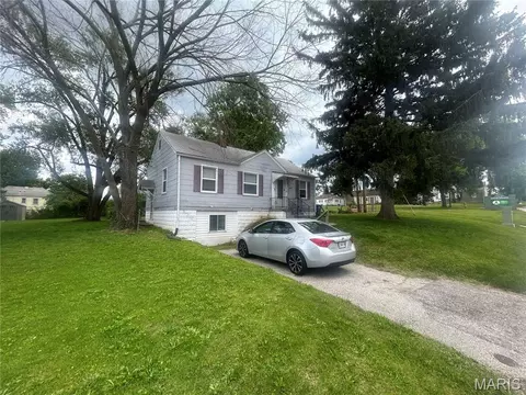 4508 Edmundson Rd, Saint Louis, MO 63134
