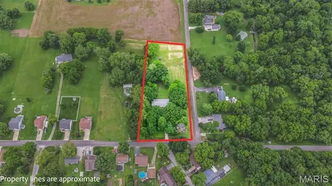 View/Area - 411 E Roosevelt Dr, Moro, IL 62067 photo 1 of 7