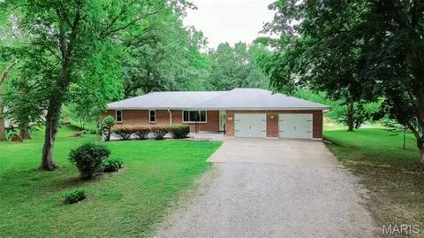 Other - 411 E Roosevelt Dr, Moro, IL 62067 photo 13 of 15