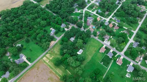 View/Area - 411 E Roosevelt Dr, Moro, IL 62067 photo 5 of 7