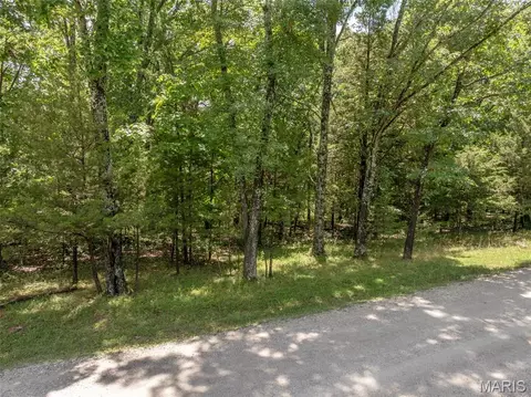 2625 Grendel Dr, Innsbrook, MO 63390