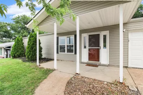 Exterior - 202 Drewel Ct, Eureka, MO 63025 photo 1 of 4