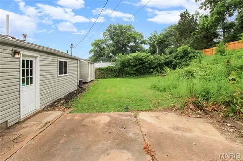 Exterior - 202 Drewel Ct, Eureka, MO 63025 photo 4 of 4