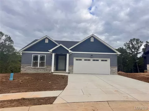 702 Blake Dr, Hillsboro, MO 63050