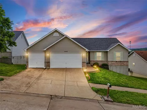 6440 Glenstone Dr, Imperial, MO 63052