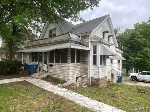 901 Washington Ave, Alton, IL 62002