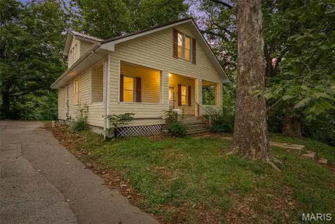 814 N 4th St, Sainte Genevieve, MO 63670