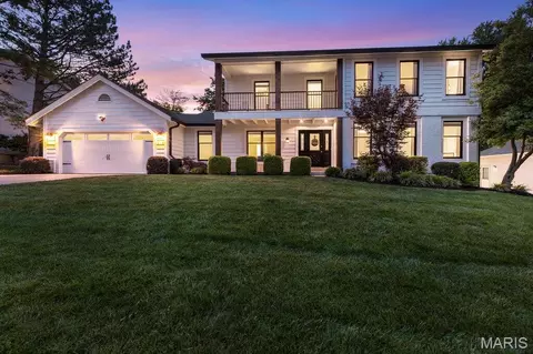2134 Woodlet Park Dr, Chesterfield, MO 63017