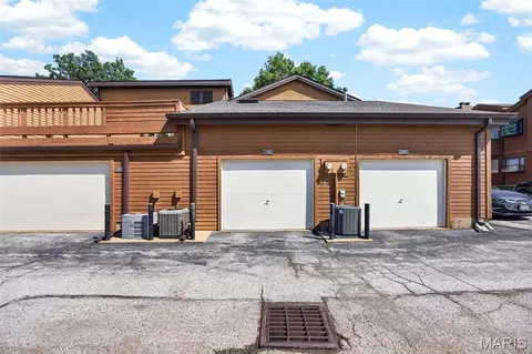 Exterior - 208 Kipling Way, Weldon Spring, MO 63304 photo 5 of 10