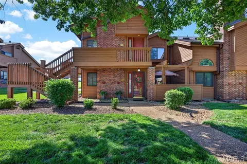208 Kipling Way, Weldon Spring, MO 63304