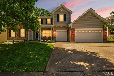 107 Watercrest Ct, Grover, MO 63040