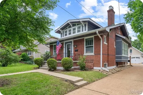 879 Greeley Ave, Saint Louis, MO 63119