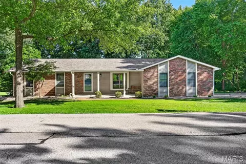 5919 Lafayette Dr, Weldon Spring, MO 63304