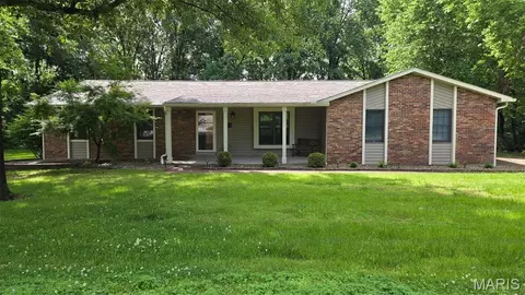 5919 Lafayette Dr, Weldon Spring, MO 63304