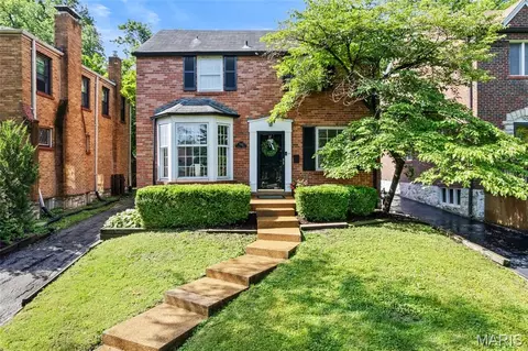 7422 Gannon Ave, Saint Louis, MO 63130