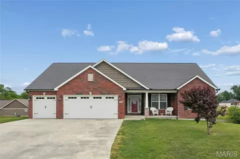 816 Lakeview Xing, Cape Girardeau, MO 63701