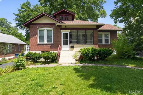 9007 Forest Ave, Saint Louis, MO 63114