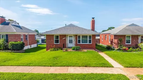 5414 Lindenwood Ave, Saint Louis, MO 63109