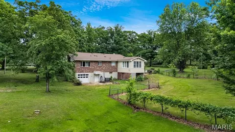 Exterior - 43 E Nottingham Cir, Sullivan, MO 63080 photo 19 of 24