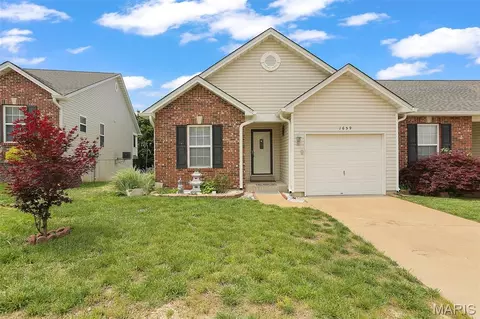 1659 Vine School Rd, Herculaneum, MO 63048