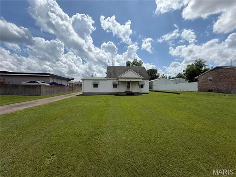 1015 N Kingshighway St, Perryville, MO 63775