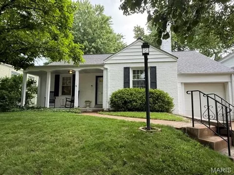 8671 Eulalie Ave, Brentwood, MO 63144