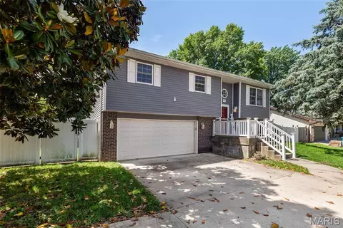 430 Reid Ave, Troy, IL 62294