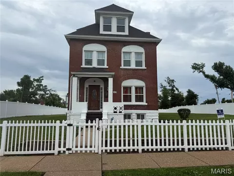 4429 Greer Ave, Saint Louis, MO 63115