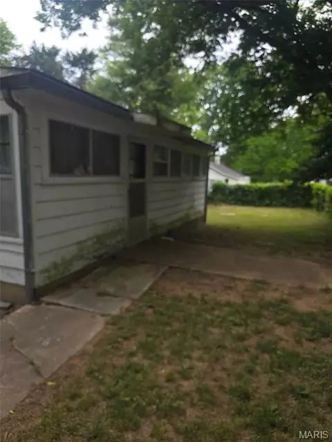 504 2nd, Doniphan, MO 63935