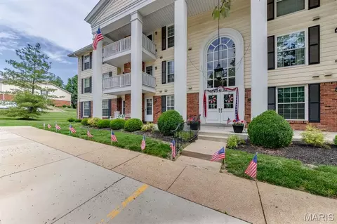 15631 Hedgeford Ct #1, Chesterfield, MO 63017