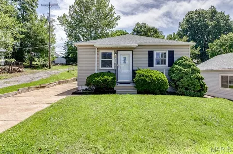 1318 Kraft St, Saint Louis, MO 63139