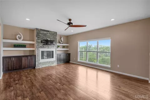 Living - 1040 Sable Ln, Arnold, MO 63010 photo 1 of 6