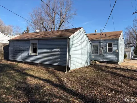 Exterior - 317 Mueller Ave, Ferguson, MO 63135 photo 2 of 2