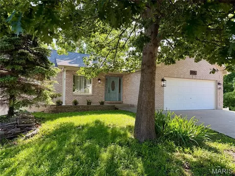 3425 Green Forest Ct, Arnold, MO 63010