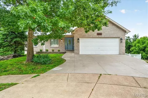 3425 Green Forest Ct, Arnold, MO 63010
