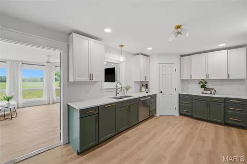 Kitchen - 79 Meier Rd, Old Monroe, MO 63369 photo 2 of 6