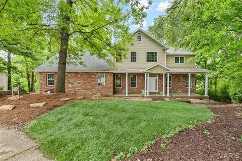 11 Kensington, Collinsville, IL 62234