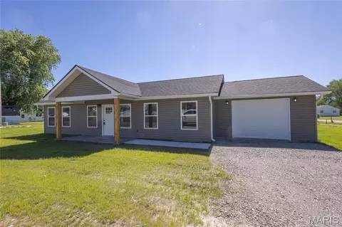 601 S Oak St, Vandalia, MO 63382