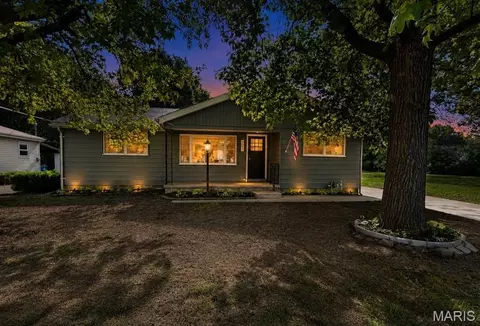 701 Poplar St, Highland, IL 62249