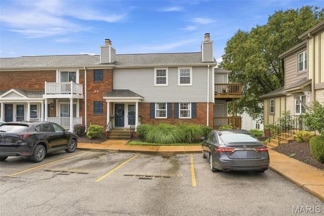 1437 Oriole Pl, Brentwood, MO 63144