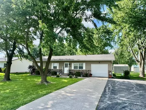 526 Lawn St, Monroe City, MO 63456