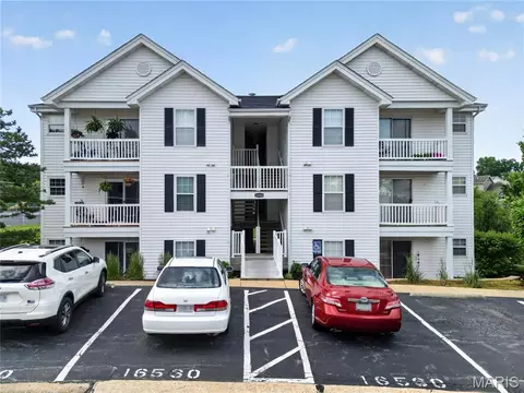 16560 Victoria Crossing Dr #J, Grover, MO 63040