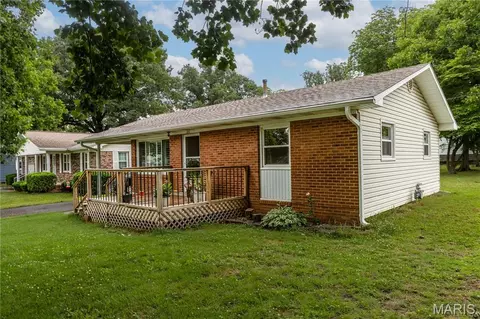 Exterior - 331 S Mulberry St, Dexter, MO 63841 photo 2 of 5