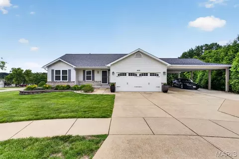 400 Lexington Ct, Imperial, MO 63052