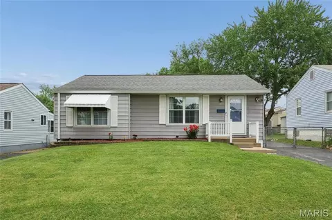 7109 Yates St, Saint Louis, MO 63116